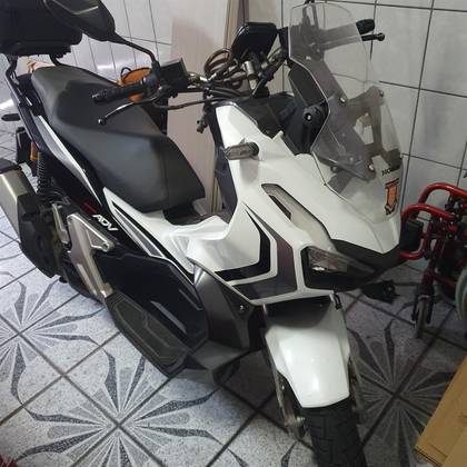 HONDA ADV 